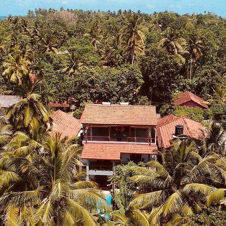 Me Yoga Villa Kumbalgama ภายนอก รูปภาพ
