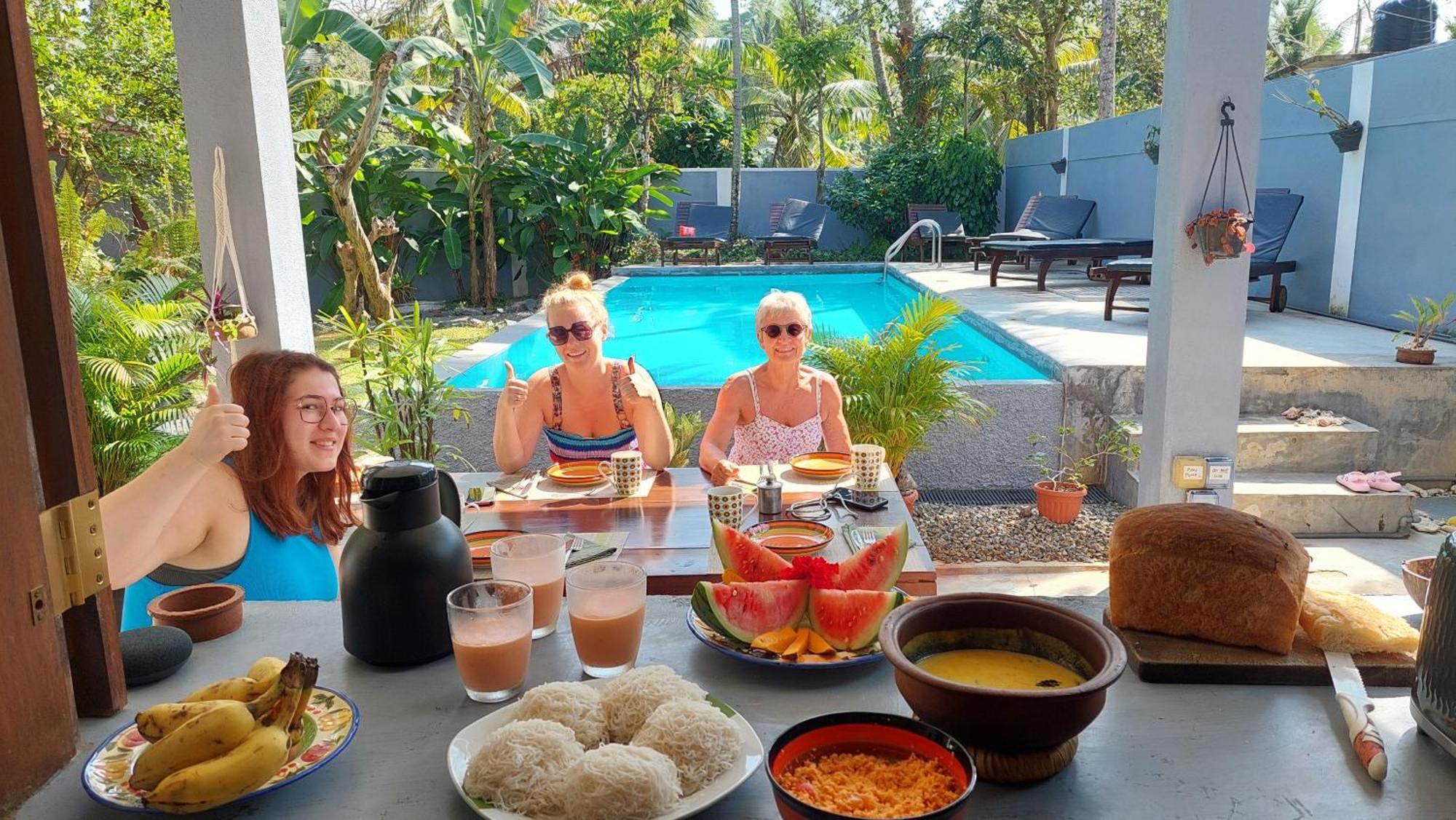 Me Yoga Villa Kumbalgama ภายนอก รูปภาพ