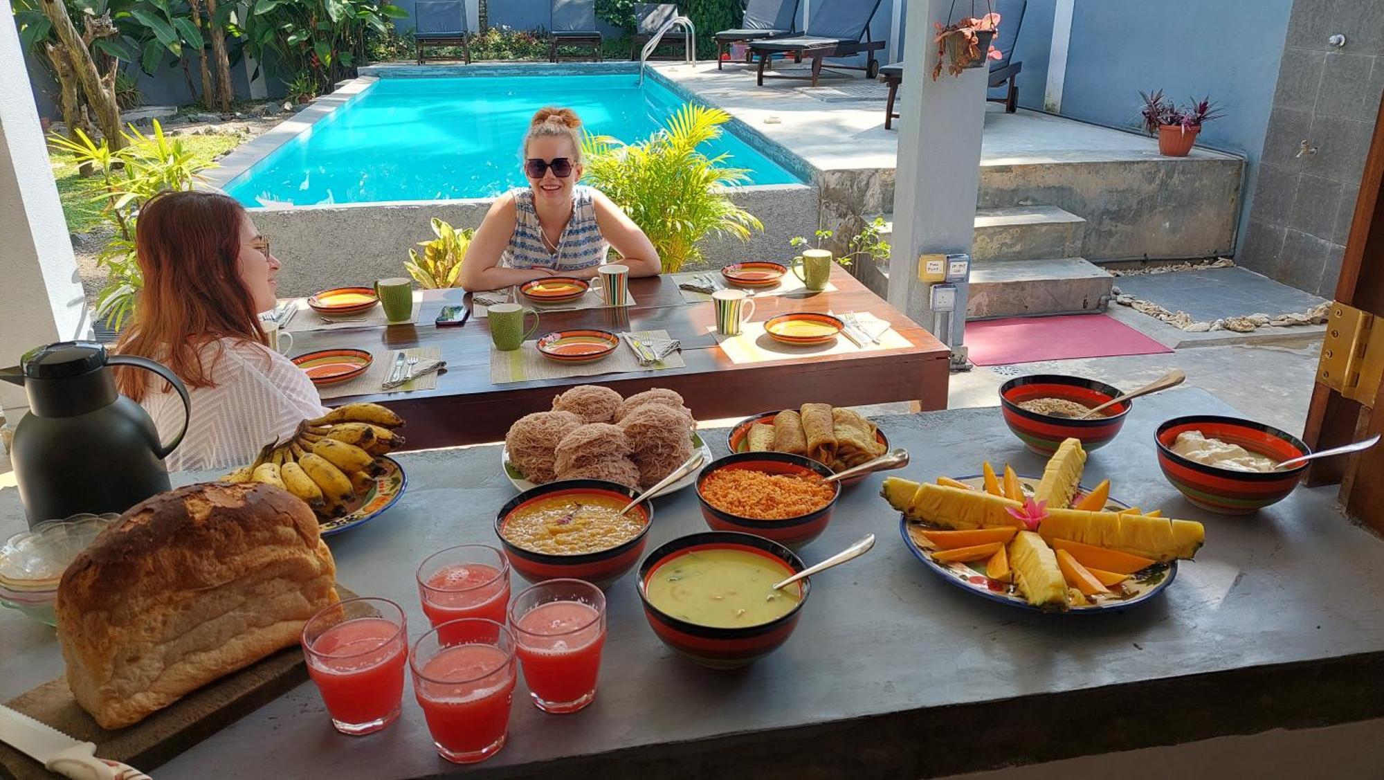 Me Yoga Villa Kumbalgama ภายนอก รูปภาพ