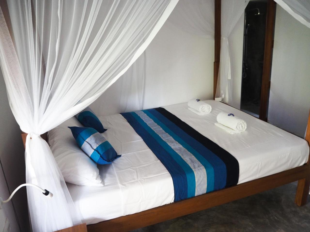 Me Yoga Villa Kumbalgama ภายนอก รูปภาพ