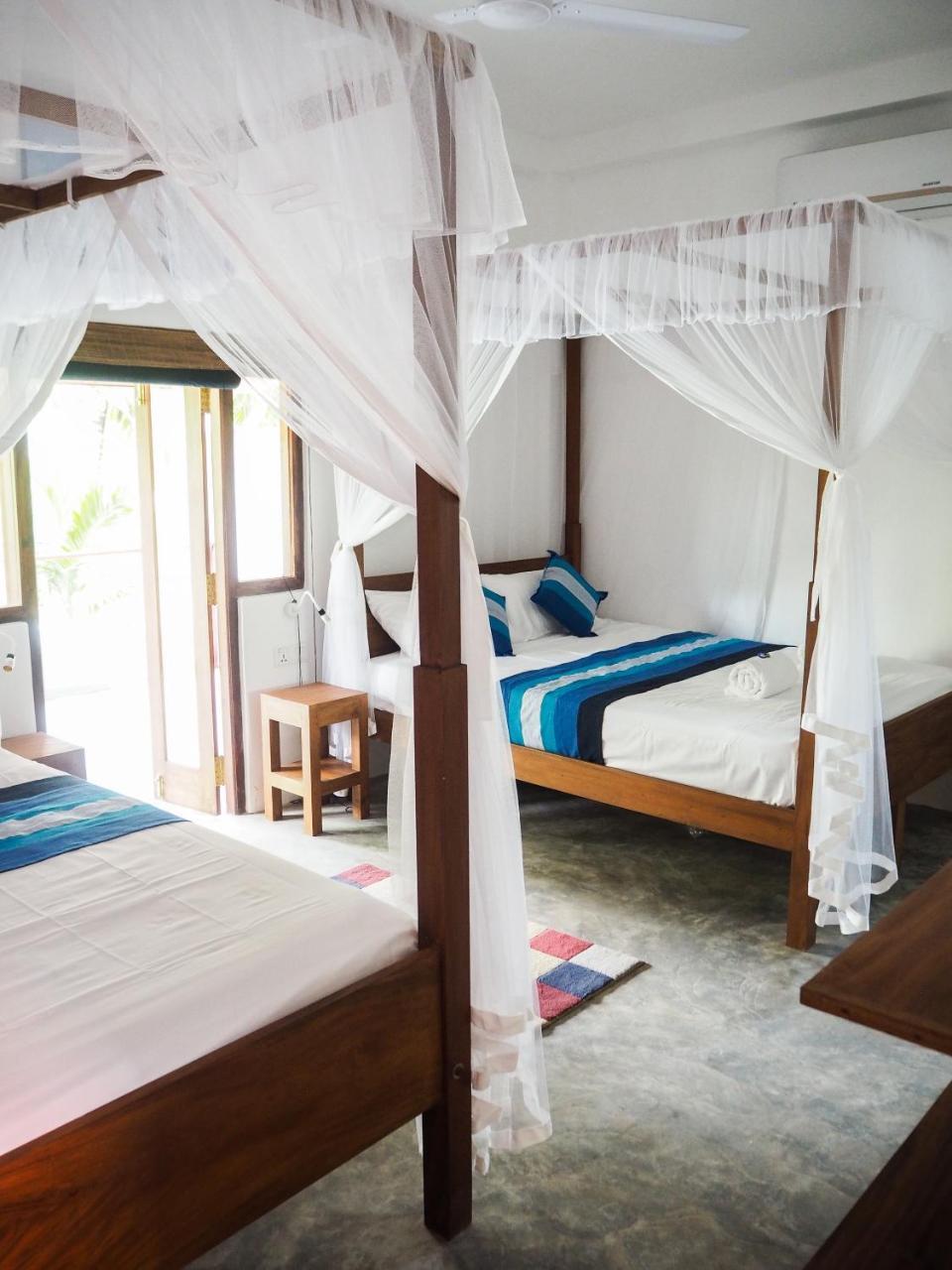 Me Yoga Villa Kumbalgama ภายนอก รูปภาพ