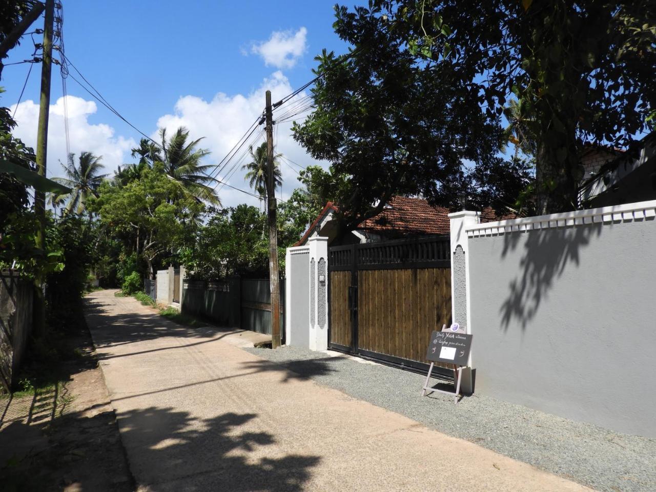 Me Yoga Villa Kumbalgama ภายนอก รูปภาพ
